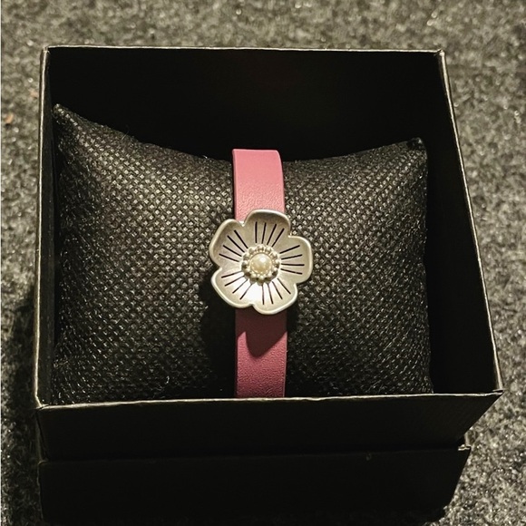 NWT COACH pink band bracelet with Tea Rose $85 [sold] - Picture 2 of 5